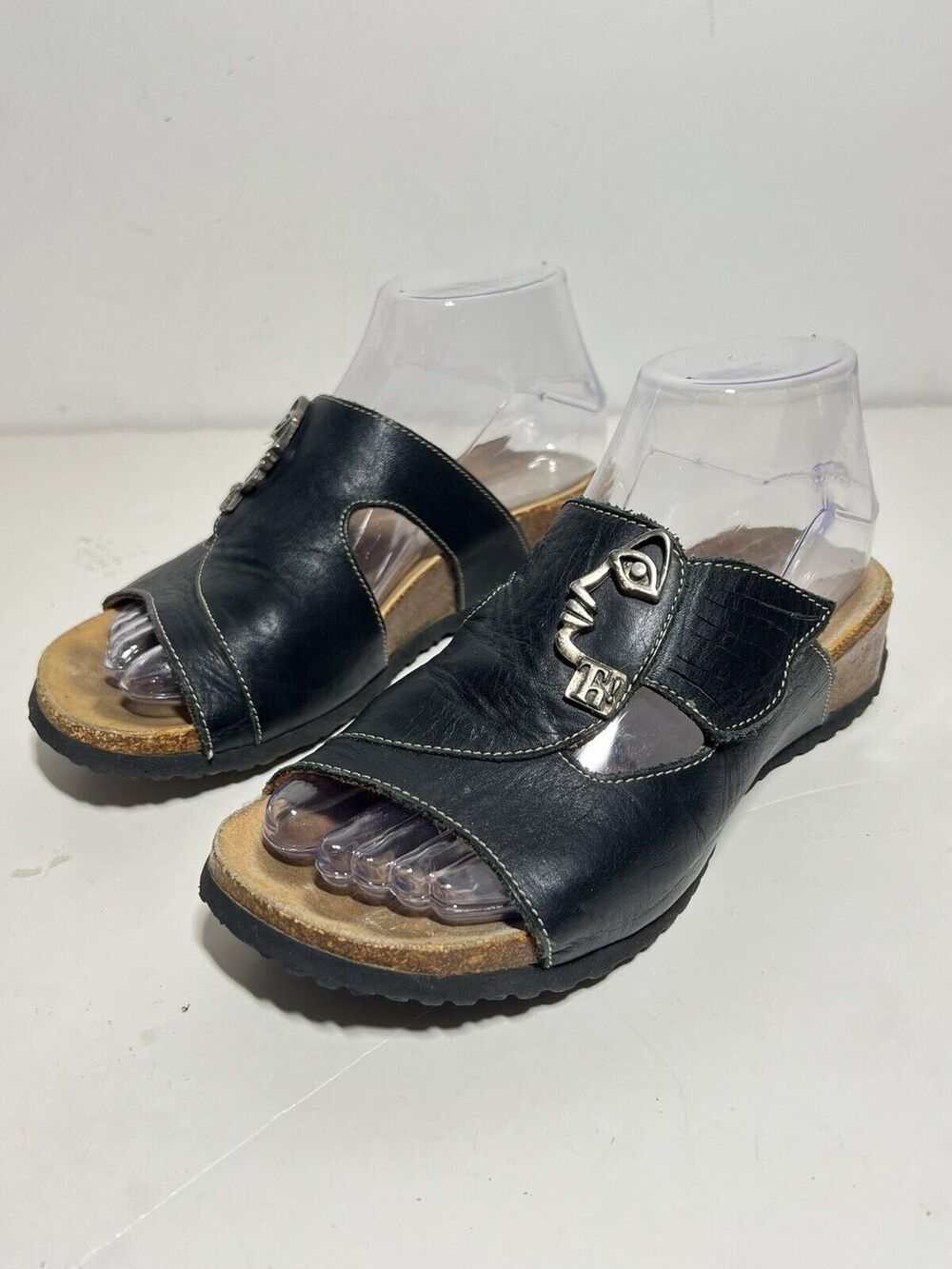 Think EUC Black Leather Mizzi Hook/Loop Closure Face Sandal Shoe 36 5-5.5 US